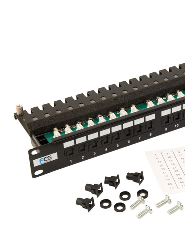 Cat 5e Right Angled Patch Panel with cage nuts and numbered labels
